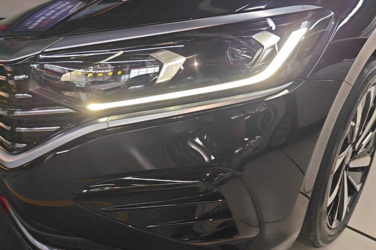 Used Volkswagen Passat 2023 Revised 330TSI Elite Edition Left Front Headlight