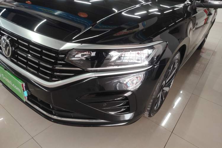 Used Volkswagen Passat 2023 330TSI Elite Edition Left Front Headlight