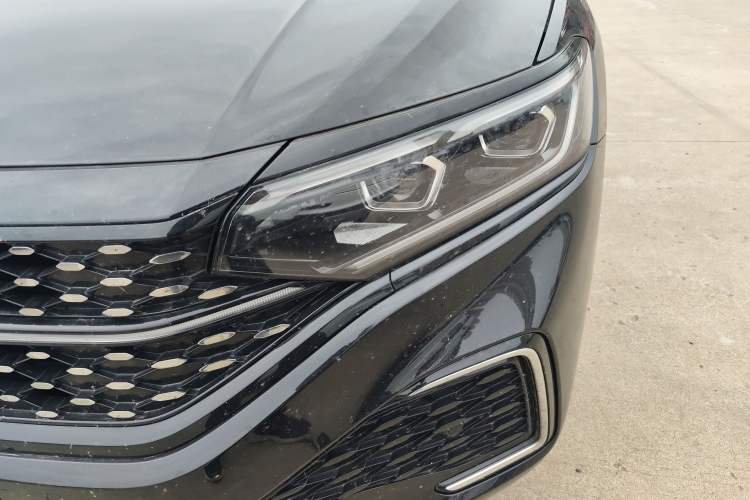 Used Volkswagen Passat 2023 Restyled 330TSI Starry Luxury Edition Left Front Headlight