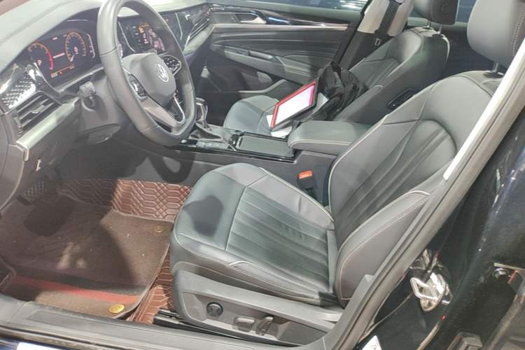 Used Volkswagen Passat 2023 330TSI Starry Elite Edition Left Front Seat