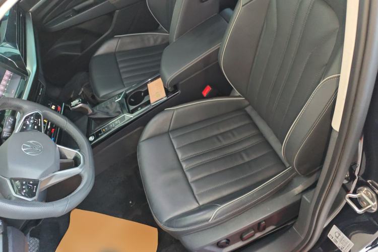 Used Volkswagen Passat 2023 Revised 330TSI Starry Elite Edition Left Front Seat