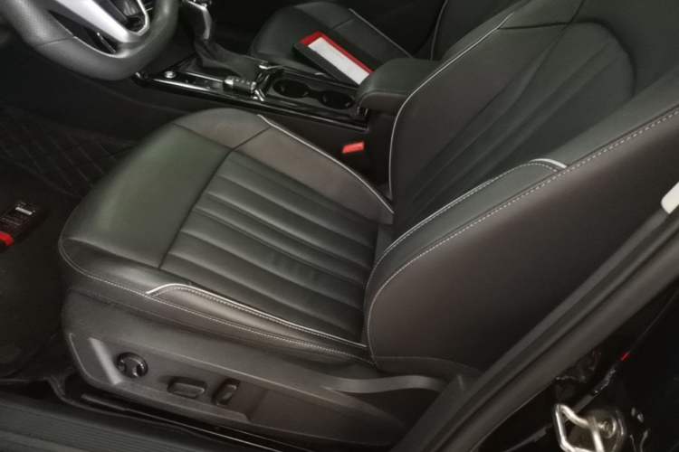 Used Volkswagen Passat 2023 330TSI Elite Edition Left Front Seat