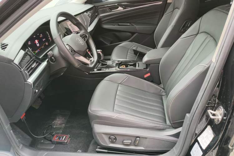 Used Volkswagen Passat 2023 330TSI Elite Edition Left Front Seat