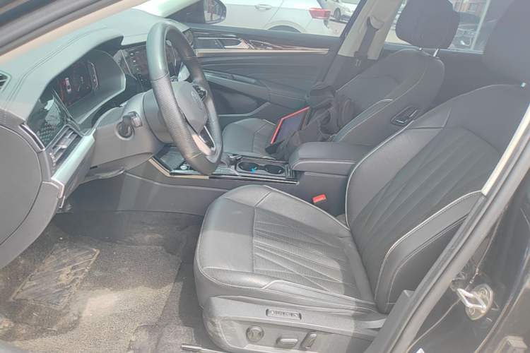 Used Volkswagen Passat 2023 330TSI Starry Luxury Edition Left Front Seat