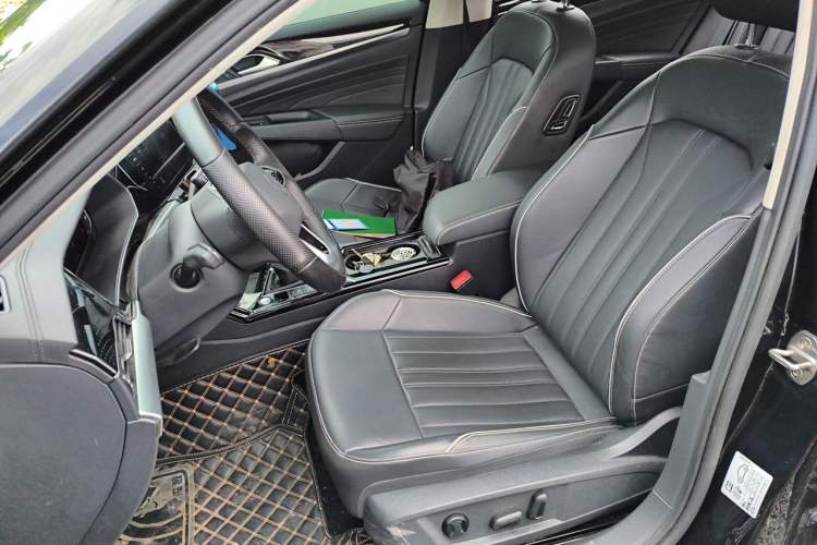 Used Volkswagen Passat 2023 330TSI Starry Elite Edition Left Front Seat