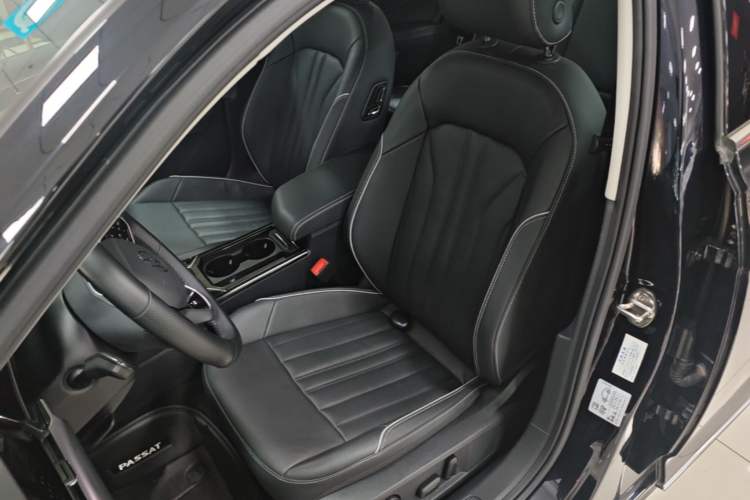 Used Volkswagen Passat 2023 330TSI Starry Elite Edition Left Front Seat