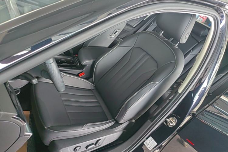 Used Volkswagen Passat 2023 Revised 330TSI Starry Elite Edition Left Front Seat