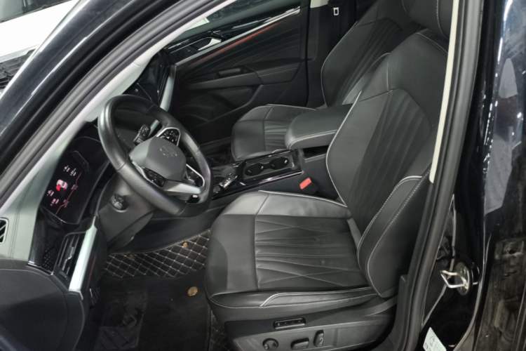 Used Volkswagen Passat 2023 Facelift 330TSI Luxury Edition Left Front Seat