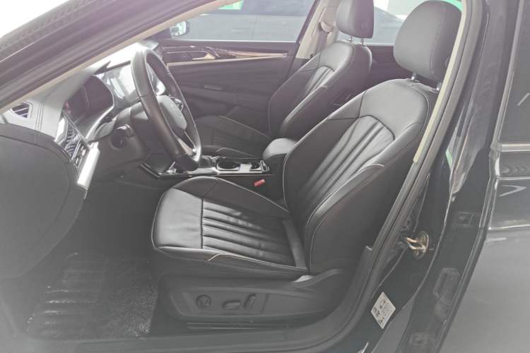 Used Volkswagen Passat 2023 330TSI Elite Edition Left Front Seat