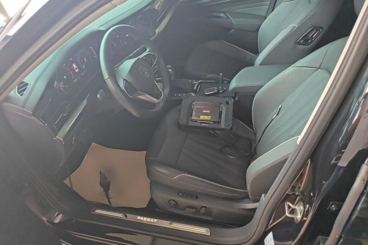 Used Volkswagen Passat 2023 330TSI Starry Luxury Edition Left Front Seat