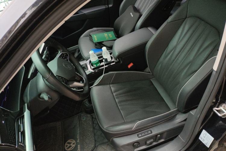 Used Volkswagen Passat 2023 330TSI Prestige Edition Left Front Seat