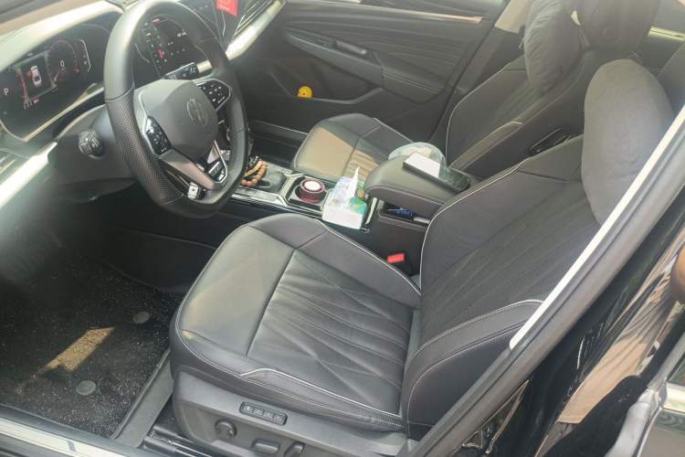Used Volkswagen Passat 2023 Revised 380TSI Luxury Edition Left Front Seat