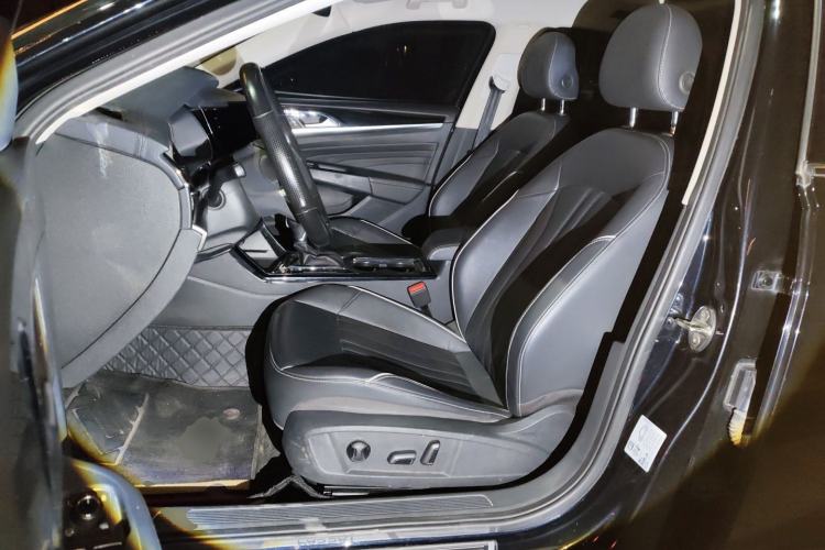 Used Volkswagen Passat 2023 330TSI Elite Edition Left Front Seat