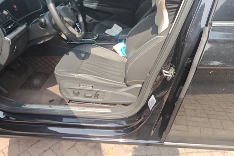 Used Volkswagen Passat 2023 330TSI Prestige Edition Left Front Seat
