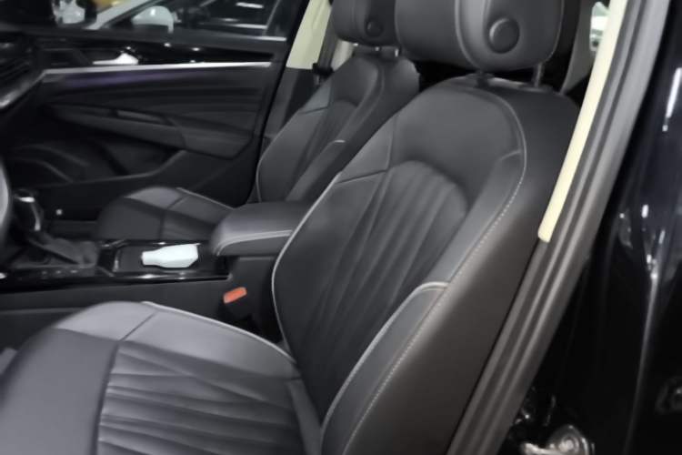 Used Volkswagen Passat 2023 Facelift 330TSI Luxury Edition Left Front Seat