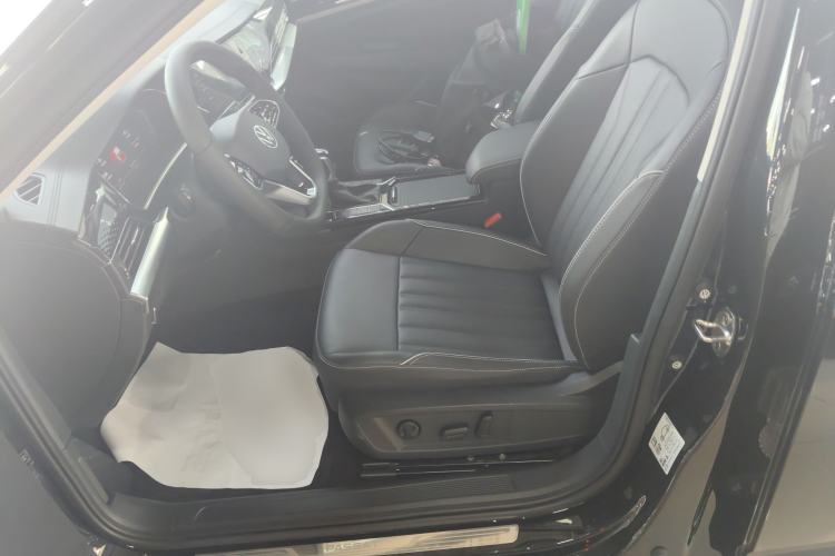 Used Volkswagen Passat 2023 Revised 330TSI Starry Elite Edition Left Front Seat
