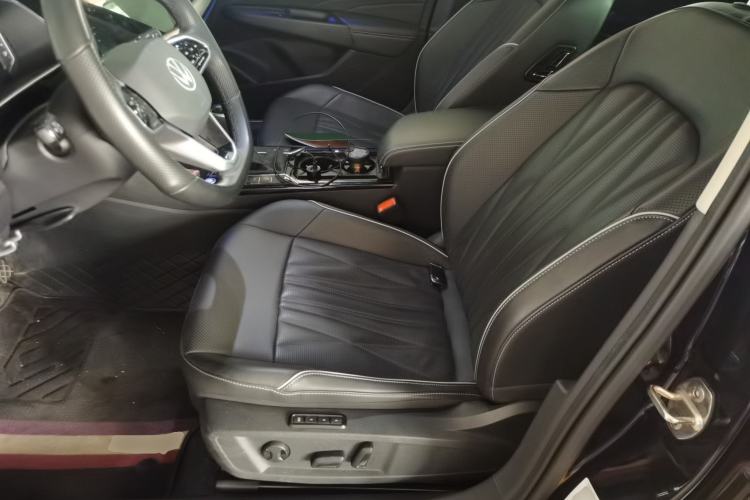 Used Volkswagen Passat 2023 330TSI Elite Edition Left Front Seat