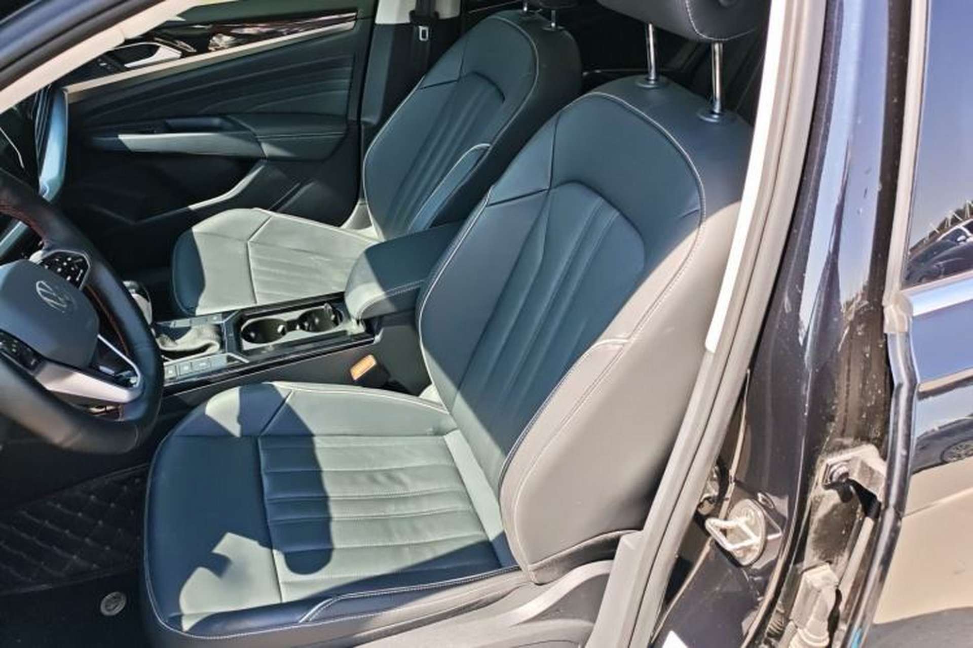 Used Volkswagen Passat 2023 Revised 330TSI Elite Edition Left Front Seat