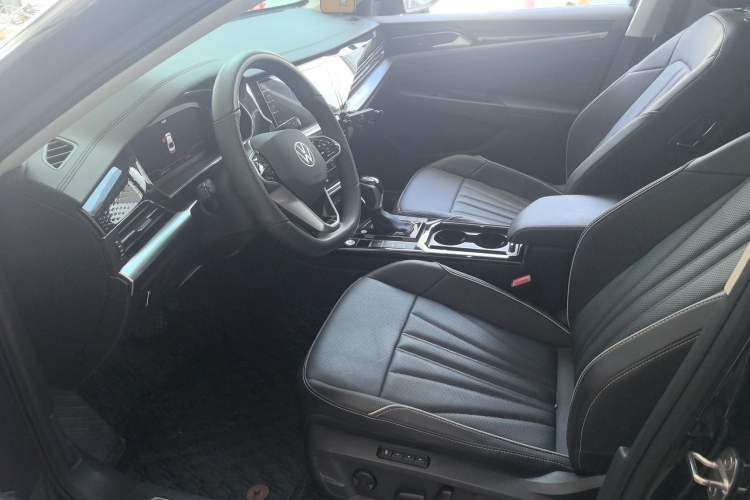 Used Volkswagen Passat 2023 Revised 380TSI Luxury Edition Left Front Seat