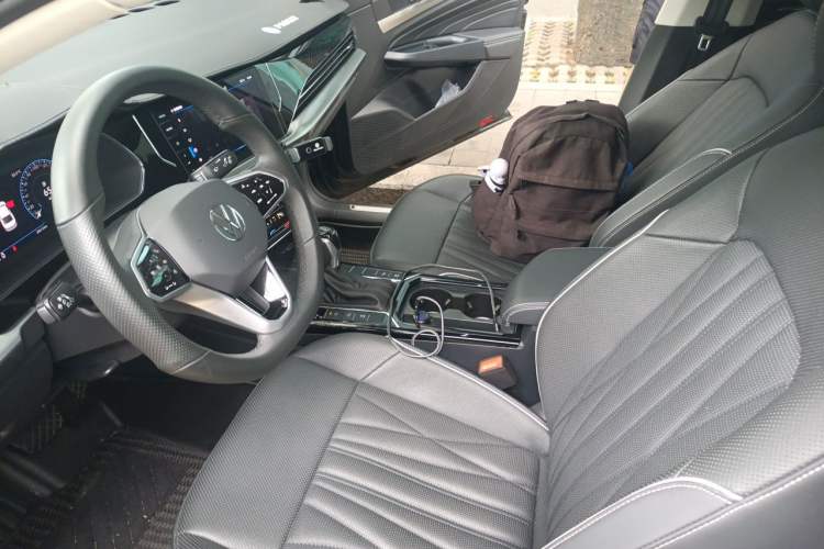 Used Volkswagen Passat 2023 Restyled 330TSI Starry Luxury Edition Left Front Seat
