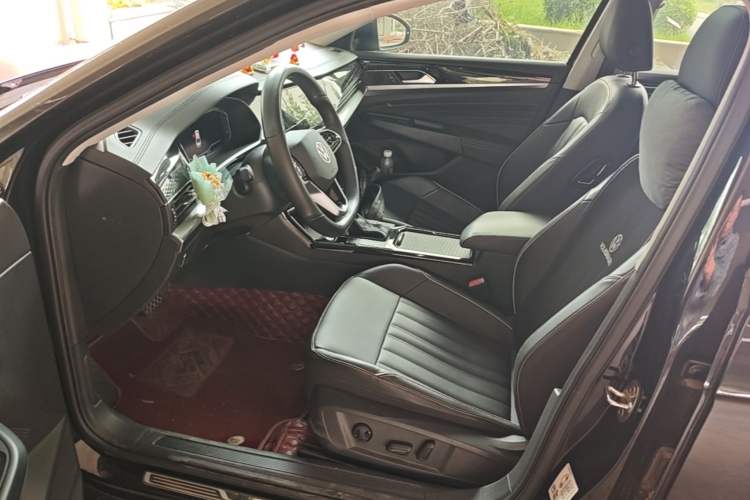 Used Volkswagen Passat 2023 Revised 330TSI Elite Edition Left Front Seat