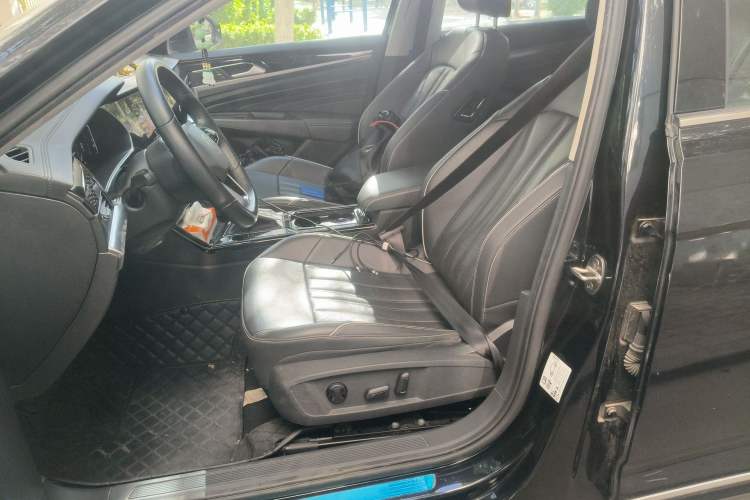 Used Volkswagen Passat 2023 Revised 330TSI Elite Edition Left Front Seat