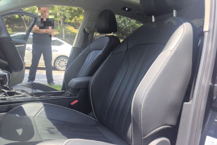 Used Volkswagen Passat 2023 330TSI Starry Elite Edition Left Front Seat