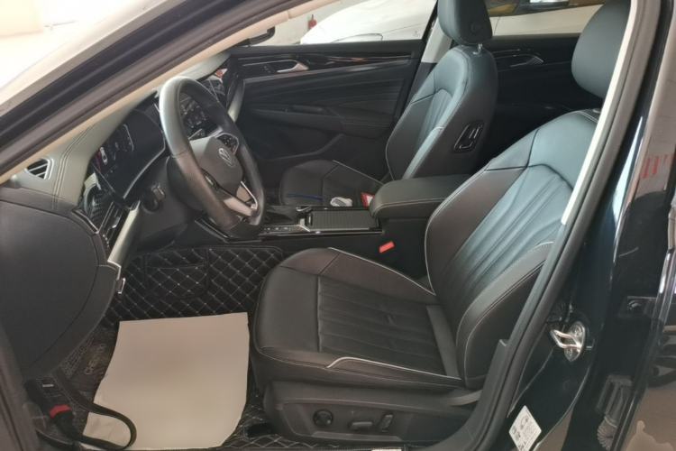 Used Volkswagen Passat 2023 330TSI Elite Edition Left Front Seat