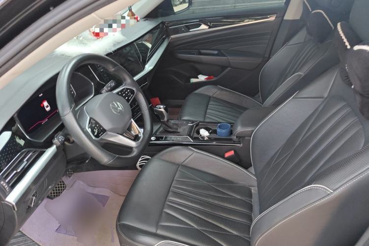 Used Volkswagen Passat 2023 Facelift 330TSI Luxury Edition Left Front Seat