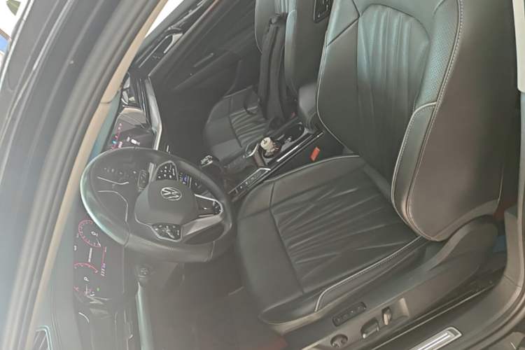 Used Volkswagen Passat 2023 Facelift 330TSI Luxury Edition Left Front Seat