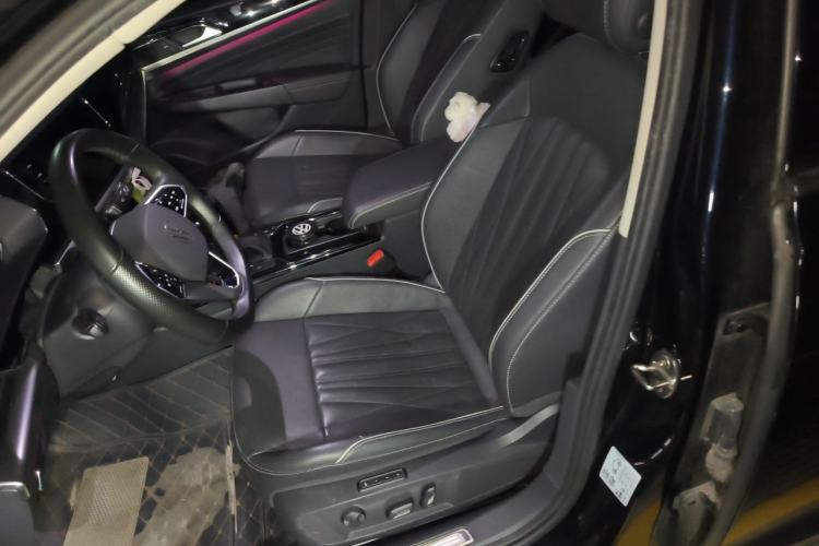 Used Volkswagen Passat 2023 330TSI Starry Luxury Edition Left Front Seat
