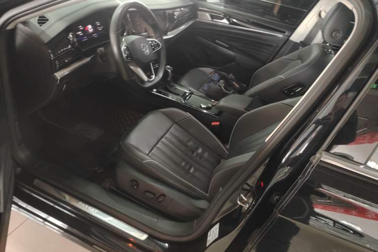 Used Volkswagen Passat 2023 330TSI Elite Edition Left Front Seat