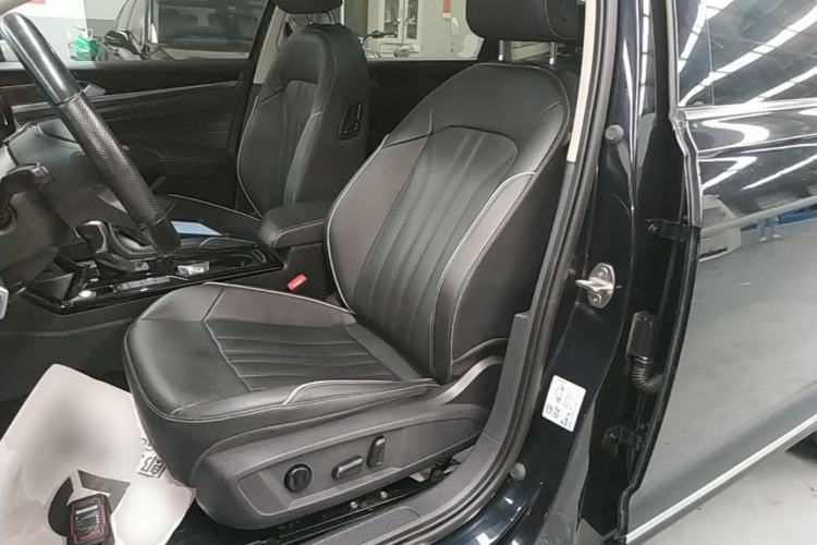 Used Volkswagen Passat 2023 330TSI Elite Edition Left Front Seat