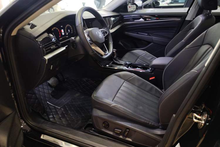 Used Volkswagen Passat 2023 330TSI Starry Elite Edition Left Front Seat
