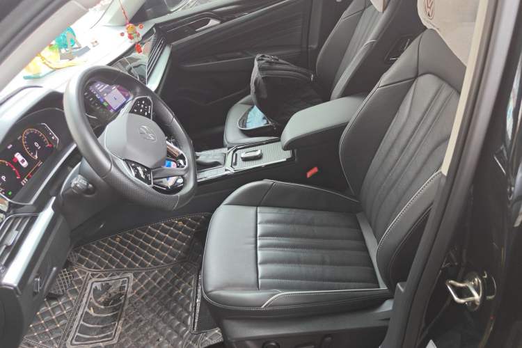 Used Volkswagen Passat 2023 330TSI Elite Edition Left Front Seat