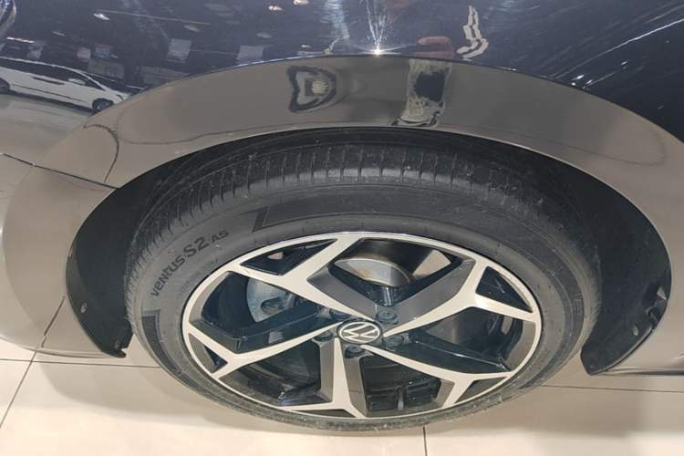 Used Volkswagen Passat 2023 330TSI Starry Elite Edition Left Front Wheel Hub