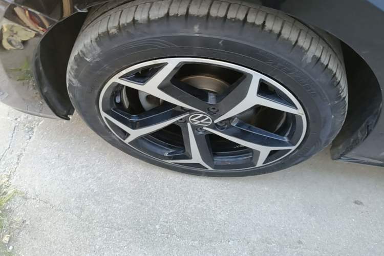 Used Volkswagen Passat 2023 Restyled 330TSI Starry Luxury Edition Left Front Wheel Hub