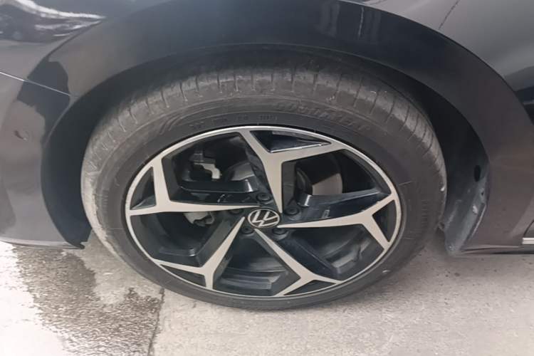 Used Volkswagen Passat 2023 Restyled 330TSI Starry Luxury Edition Left Front Wheel Hub