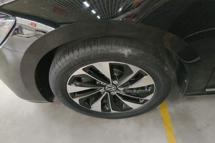 Used Volkswagen Passat 2023 330TSI Starry Elite Edition Left Front Wheel Hub
