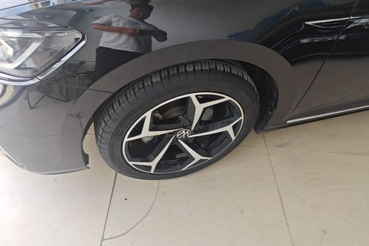 Used Volkswagen Passat 2023 Restyled 330TSI Starry Luxury Edition Left Front Wheel Hub