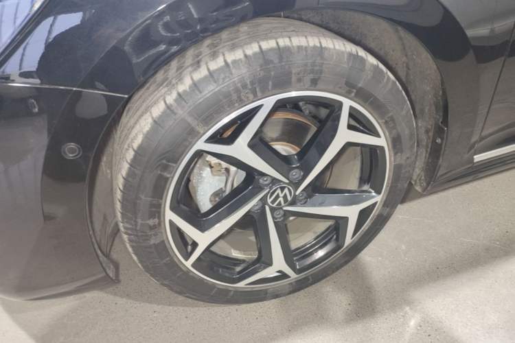 Used Volkswagen Passat 2023 Restyled 330TSI Starry Luxury Edition Left Front Wheel Hub