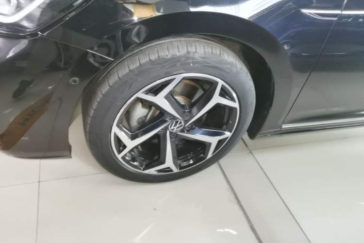 Used Volkswagen Passat 2023 Restyled 330TSI Starry Luxury Edition Left Front Wheel Hub