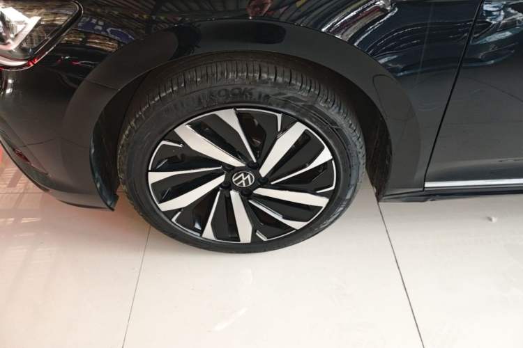 Used Volkswagen Passat 2023 Revised 330TSI Elite Edition Left Front Wheel Hub