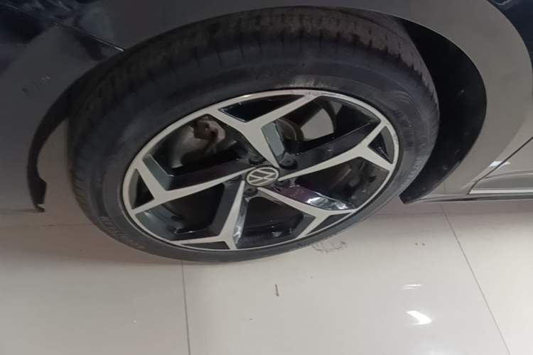 Used Volkswagen Passat 2023 Restyled 330TSI Starry Luxury Edition Left Front Wheel Hub