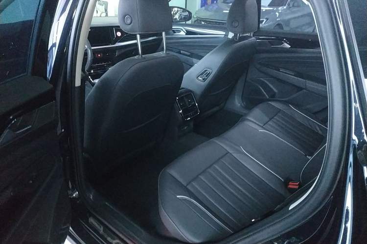 Used Volkswagen Passat 2023 Revised 330TSI Elite Edition Left Rear Seat