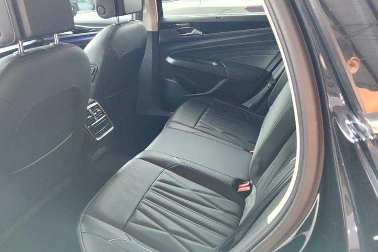 Used Volkswagen Passat 2023 Facelift 330TSI Luxury Edition Left Rear Seat