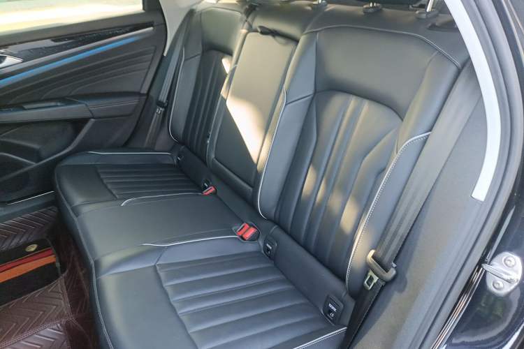 Used Volkswagen Passat 2023 330TSI Elite Edition Left Rear Seat
