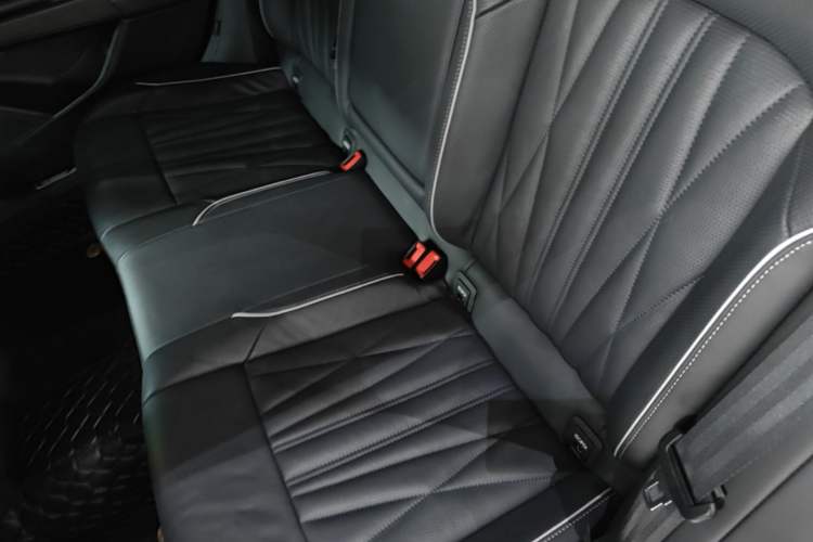 Used Volkswagen Passat 2023 380TSI Flagship Edition Left Rear Seat