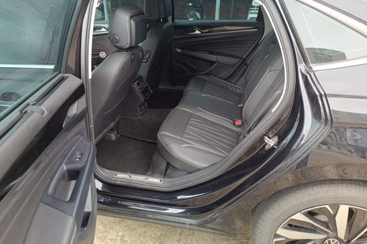Used Volkswagen Passat 2023 Facelift 330TSI Luxury Edition Left Rear Seat