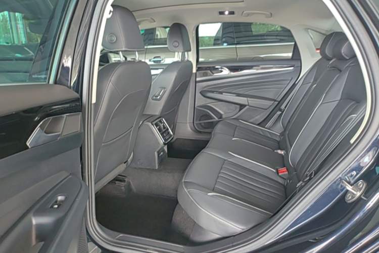 Used Volkswagen Passat 2023 Revised 330TSI Starry Elite Edition Left Rear Seat